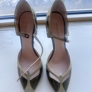 Bottega Veneta Olive Green Strappy Heels